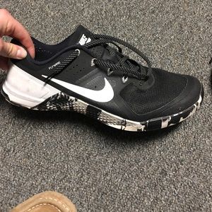 Men's Nike Metcon 2 tennis shoes