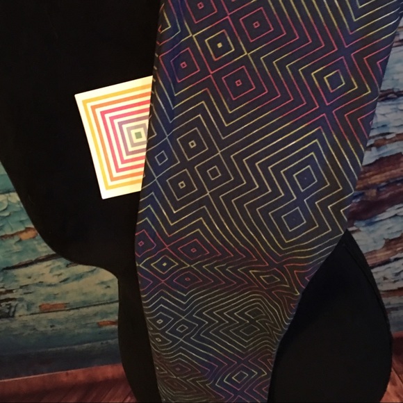 Lularoe NWT OS Leggings Ombre & Geo Shapes. - Picture 3 of 3