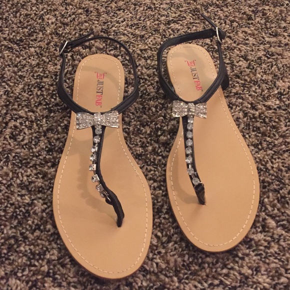Jewel Bow Black Sandals