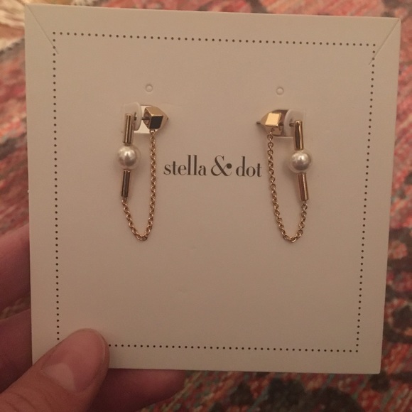 Stella & Dot Sophie pearl and chain earrings
