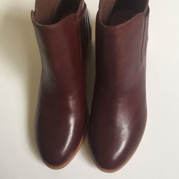 NWOB Charlotte Stone Kari Boot - Picture 2 of 4