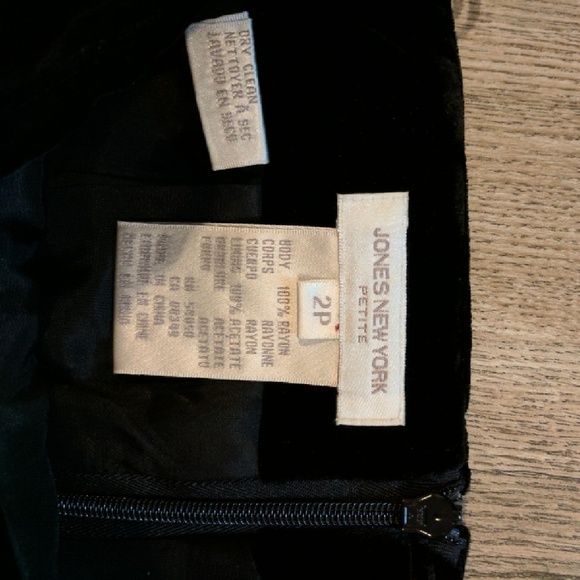 Jones New York Skirt
