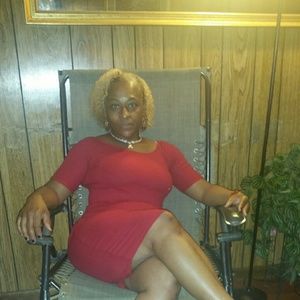 Meet your Posher, Rita