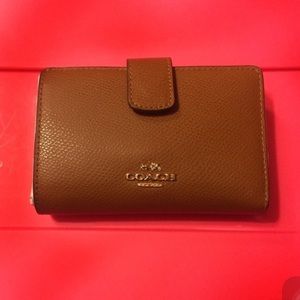 Coach Medium Corner Zip Wallet - saddle