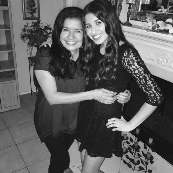 Meet your Posher, Elizabeth - Picture 1 of 1