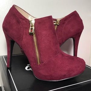 ✨HP✨ Ankle Zipper Bootie