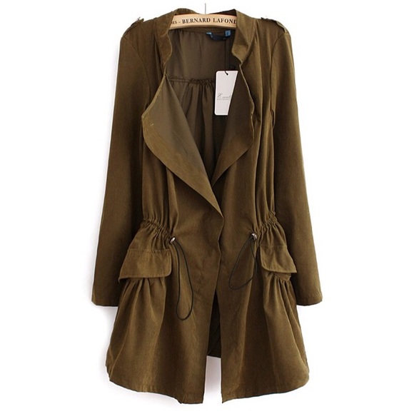 NWT Trench Coat - Picture 3 of 4
