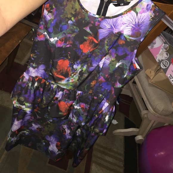 dress is perfect for a date 😍or wedding