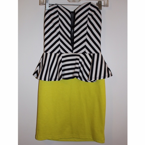 Striped peplum Strapless dress