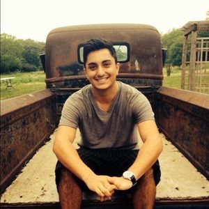 Meet your Posher, Josh