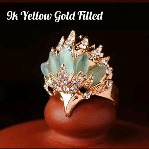 ❌️SOLD 9k Yellow Gold Filled Opal CZ Peacock Ring