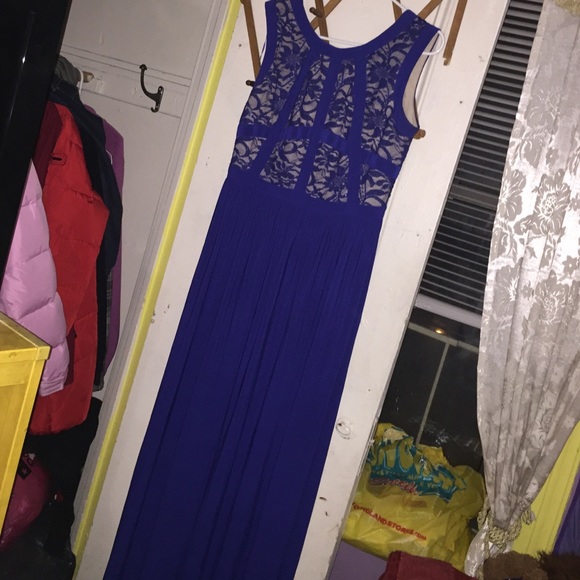 A beautiful dress 😍 for prom or a wedding!