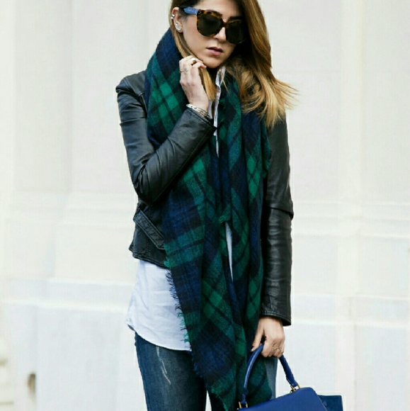 Green and Blue Plaid/Houndstooth Blanket Scarf