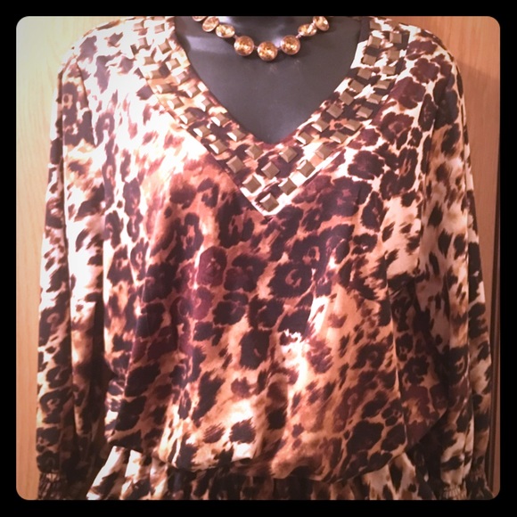 Valerie Stevens blouse