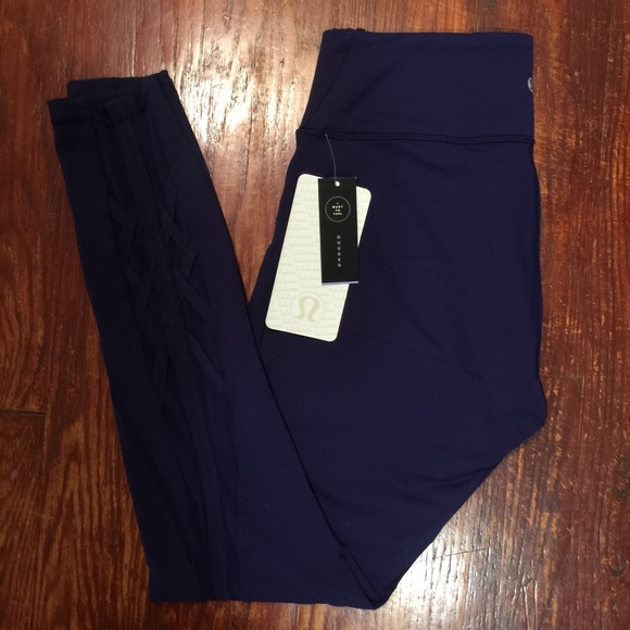 Lululemon Athletica - Deep Purple Mesh Tight