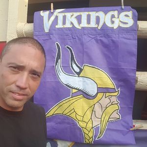 Meet your Posher, Ikaika