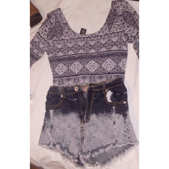 ⭕BOHO ScoopNeck Tshirt - Picture 3 of 4