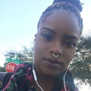 Meet your Posher, Kristie