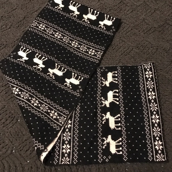 Abercrombie reversible infinity scarf