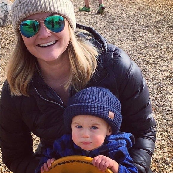 Meet your Posher, Lesli - Picture 1 of 1