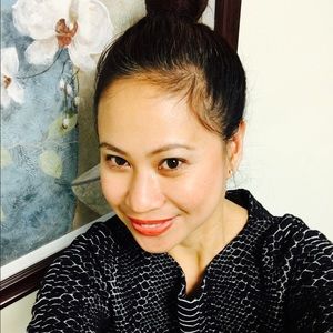 Meet your Posher, Debbie