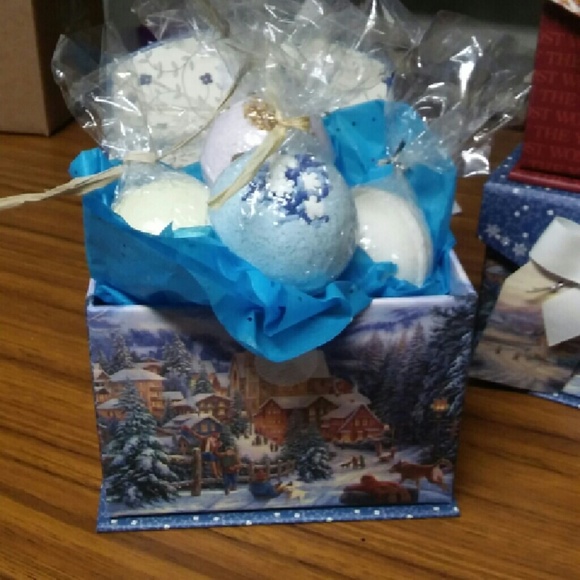 $16 Bath Bomb Box!