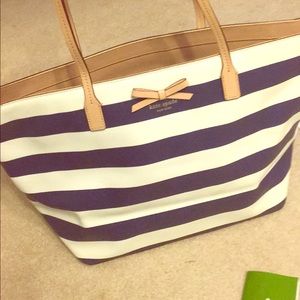 Kate Spade hand bag (large)