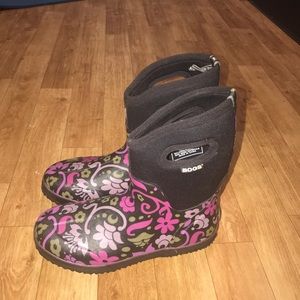 Woman's BOGS rain boots