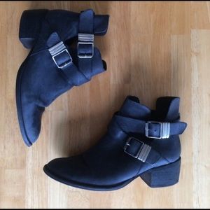 Steve Madden ankle booties