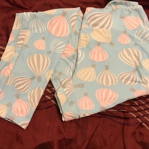 Lularoe unicorn hot air balloon leggings