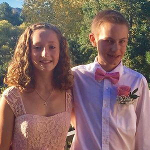 Meet your Posher, Halie