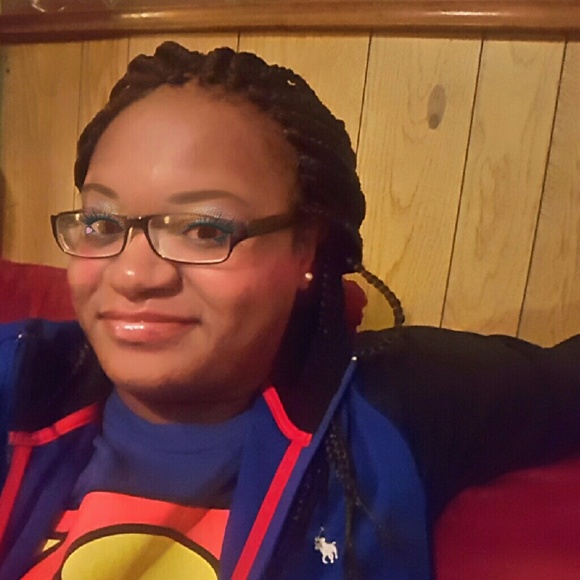 Meet your Posher, Tiffany - Picture 1 of 1