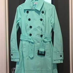 Mint green trench by New York and Company; xs GUC