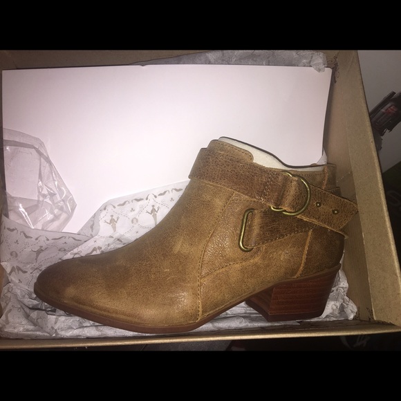 Clarks booties