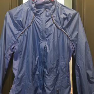 Lululemon wind breaker jacket beautiful size 6