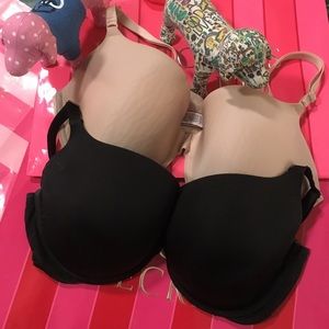 Two Victoria's Secret Bras size 36DD