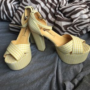 Jeffrey Campbell El Carmen