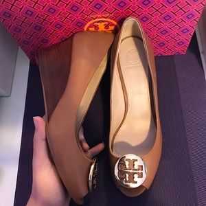 New - Tory Burch Sally Wedge pumps