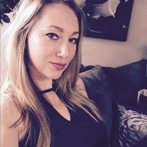 Meet your Posher, Rebecca