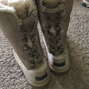 UGG roseberry boots size 7 tan