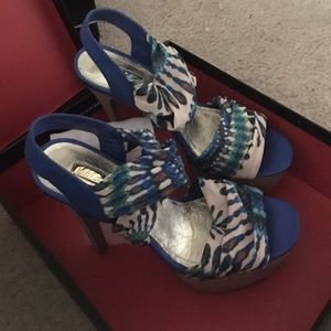 Size 7 Wild pair heels. Never been worn.