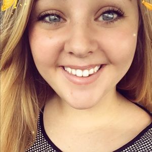 Meet your Posher, Faith