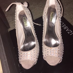 Size 7 heels