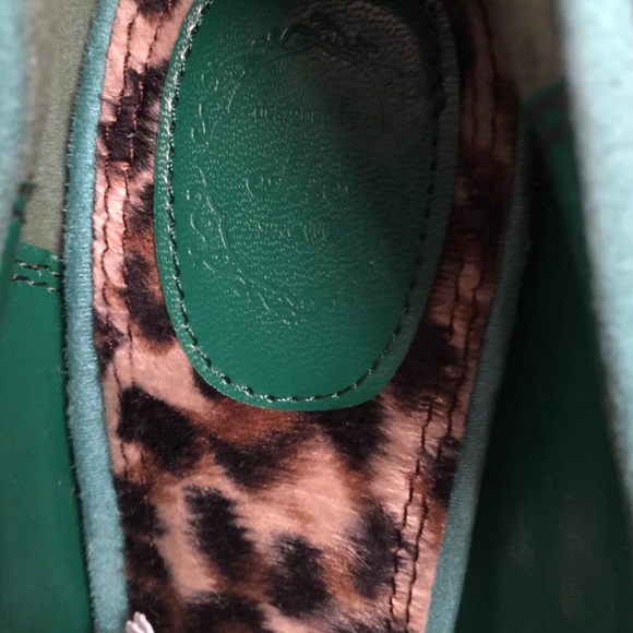 Pumps - Picture 3 of 3