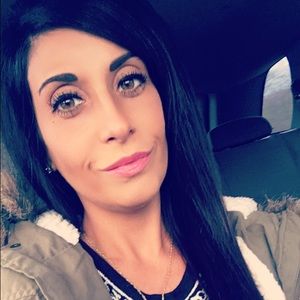 Meet your Posher, Gina