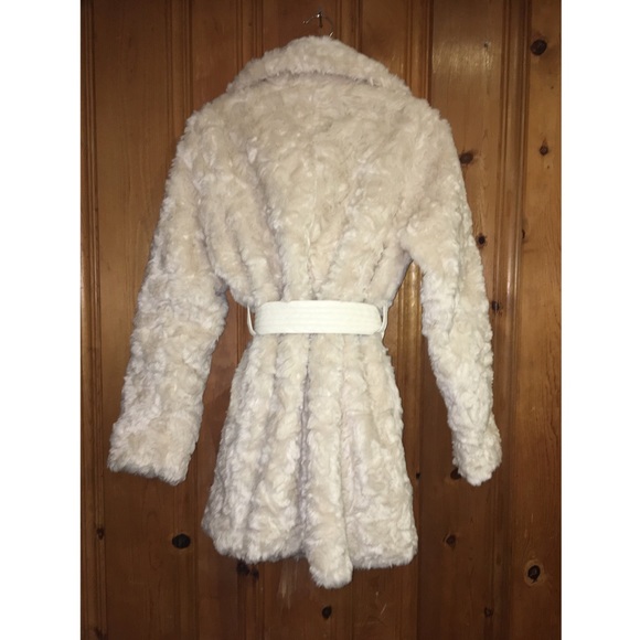 Steve Madden Faux Fur with Leather Belt - Picture 2 of 4