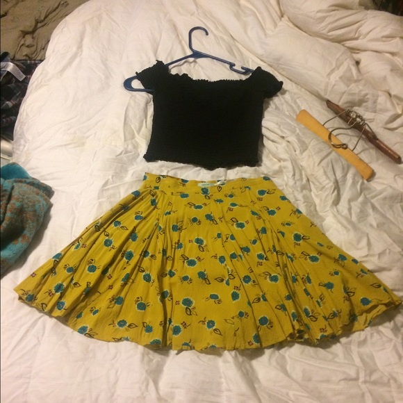 High waisted floral skirt