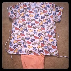 XL Essentials brand scrub set (peach)