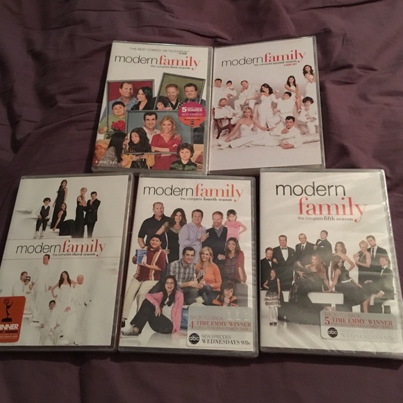 Modern Family season 1-5 never opened!!