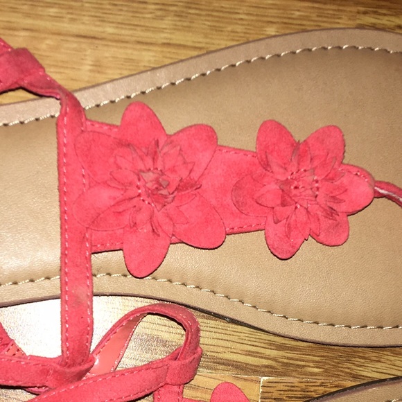 Sandals - Picture 2 of 3